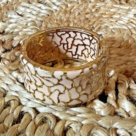 RARE Vintage Angélique de Paris Ivory Resin & Gold over Sterling Hinged‎ Cuff - Picture 8 of 9
